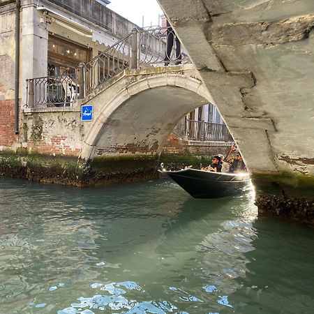 True Venice 2 Bedrooms In The Heart Of Castello Венеция Экстерьер фото