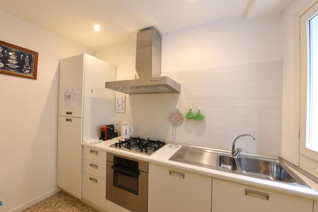 True Venice 2 Bedrooms In The Heart Of Castello Венеция Экстерьер фото