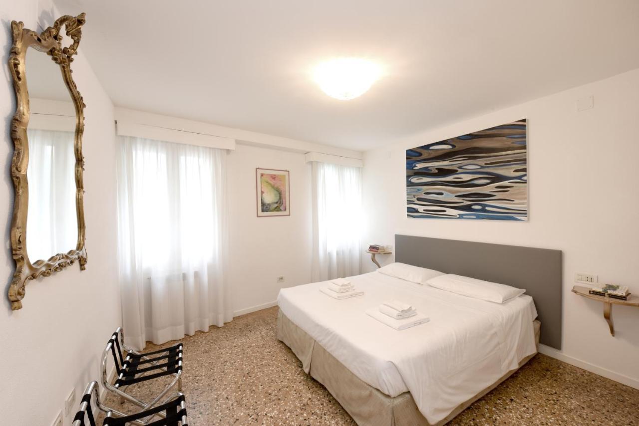 True Venice 2 Bedrooms In The Heart Of Castello Венеция Экстерьер фото