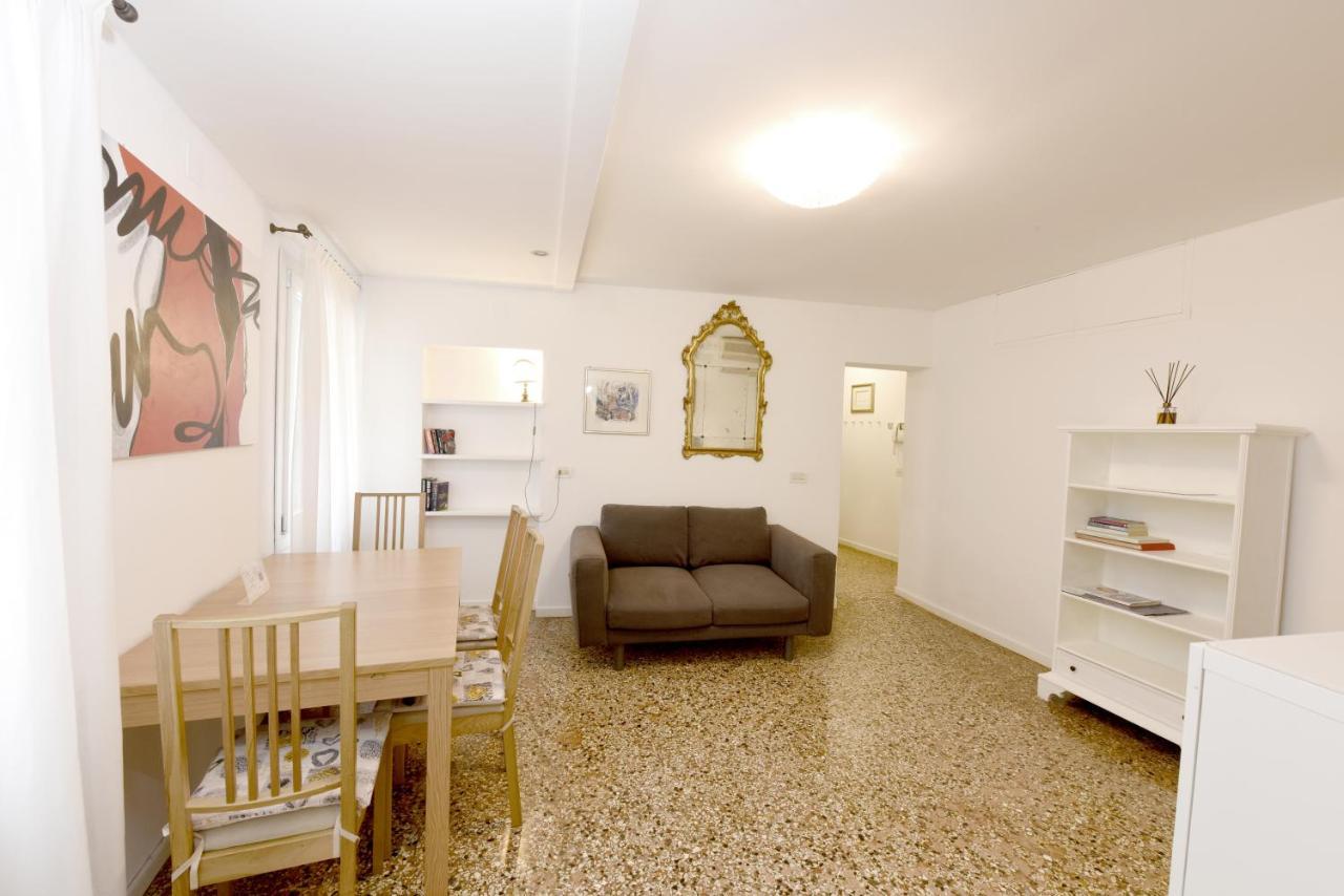 True Venice 2 Bedrooms In The Heart Of Castello Венеция Экстерьер фото